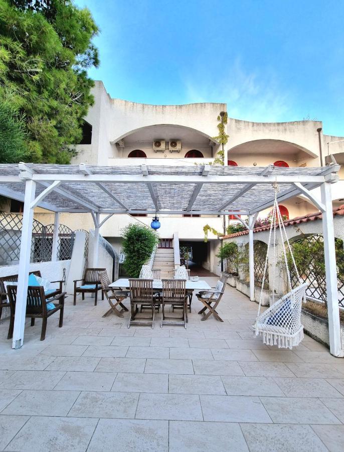 Vista Mare Su Tre Piani Con Giardino Vila Falerna Exterior foto